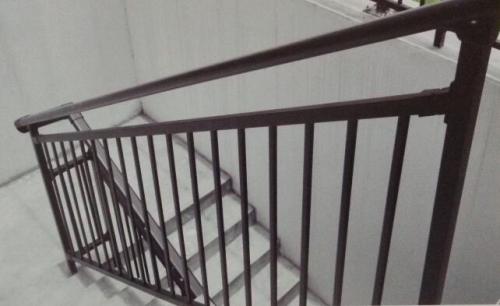 ���̰���